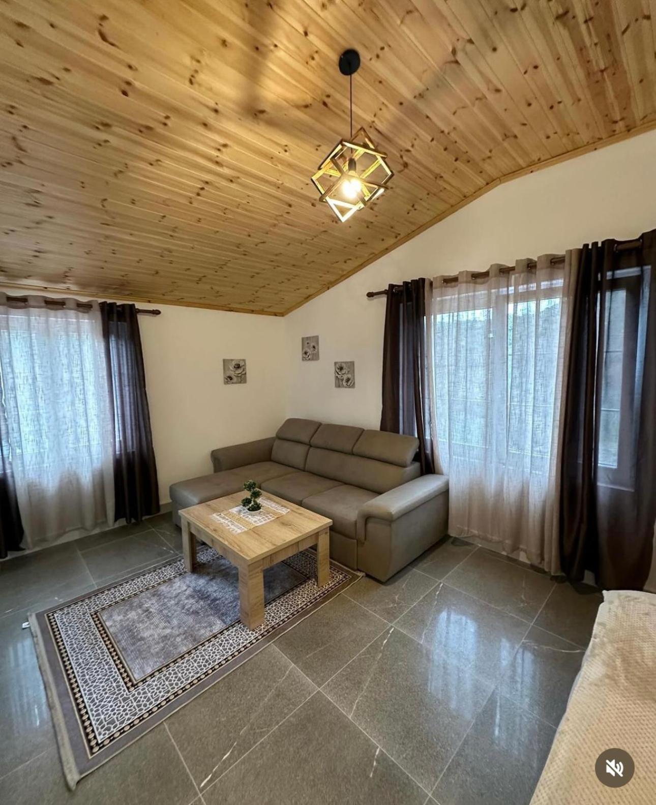 Qyteza Guest House & Camping Shkodër Dış mekan fotoğraf