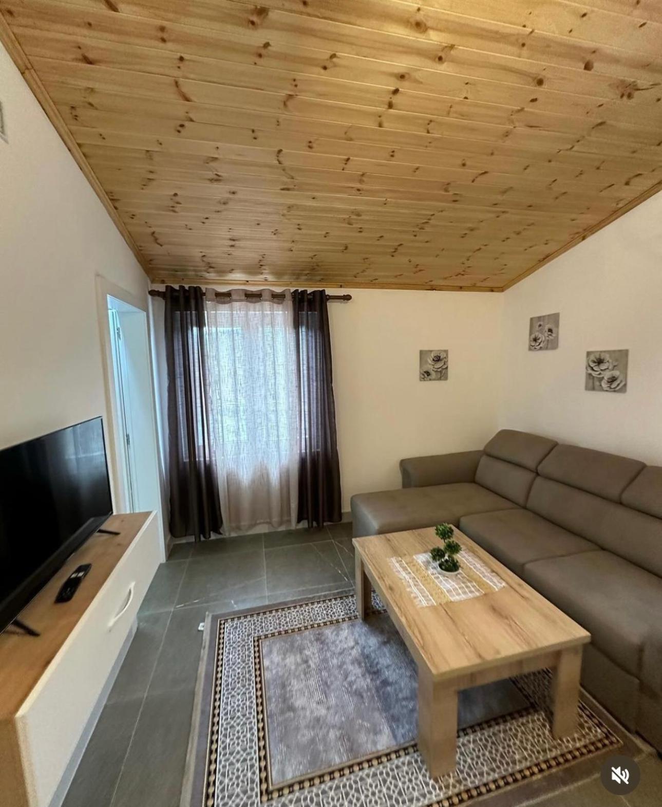 Qyteza Guest House & Camping Shkodër Dış mekan fotoğraf
