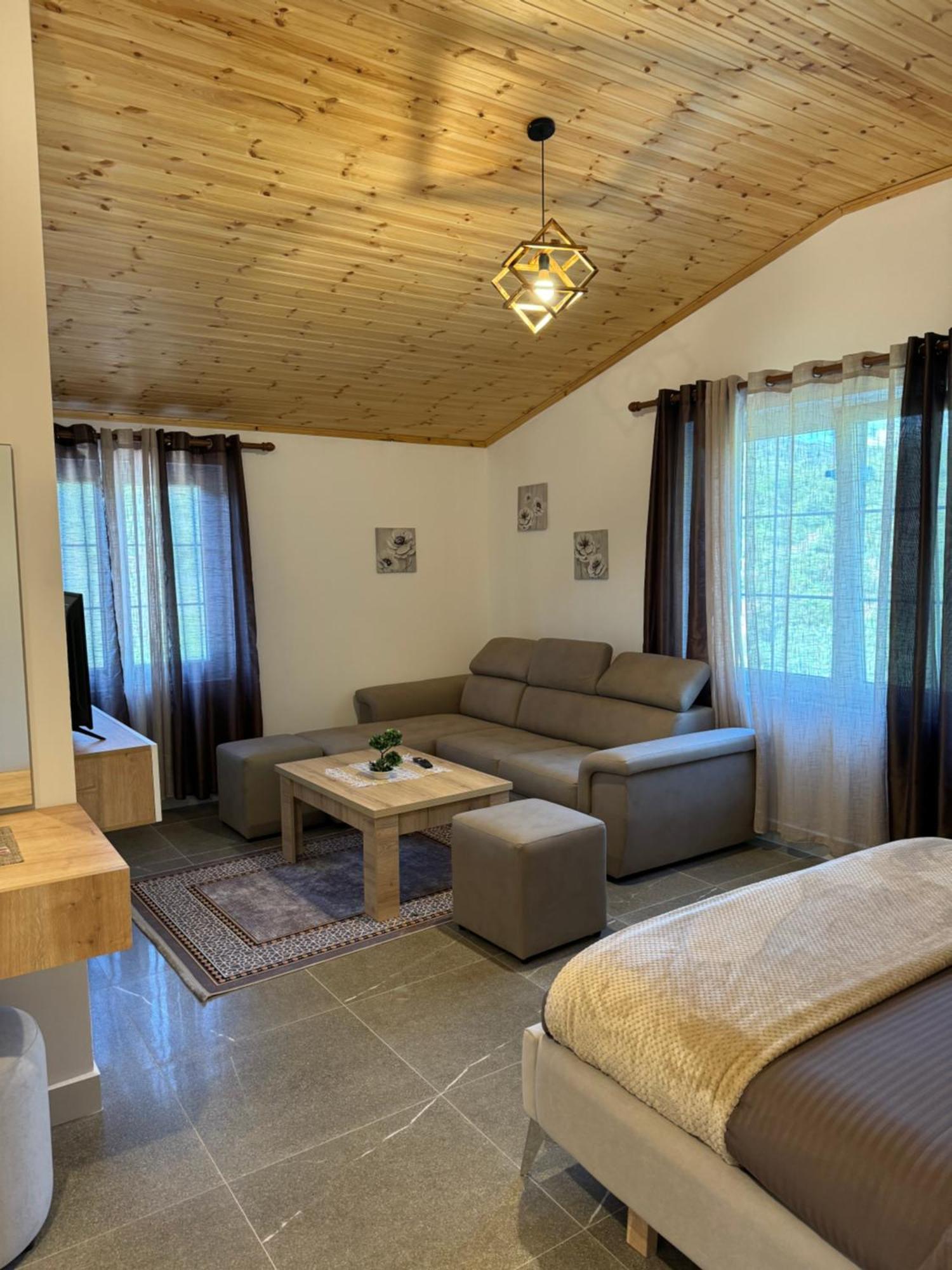 Qyteza Guest House & Camping Shkodër Dış mekan fotoğraf