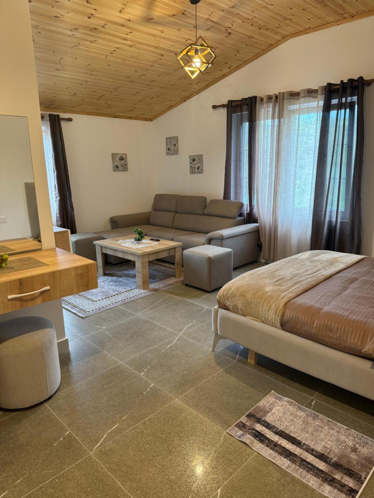 Qyteza Guest House & Camping Shkodër Dış mekan fotoğraf